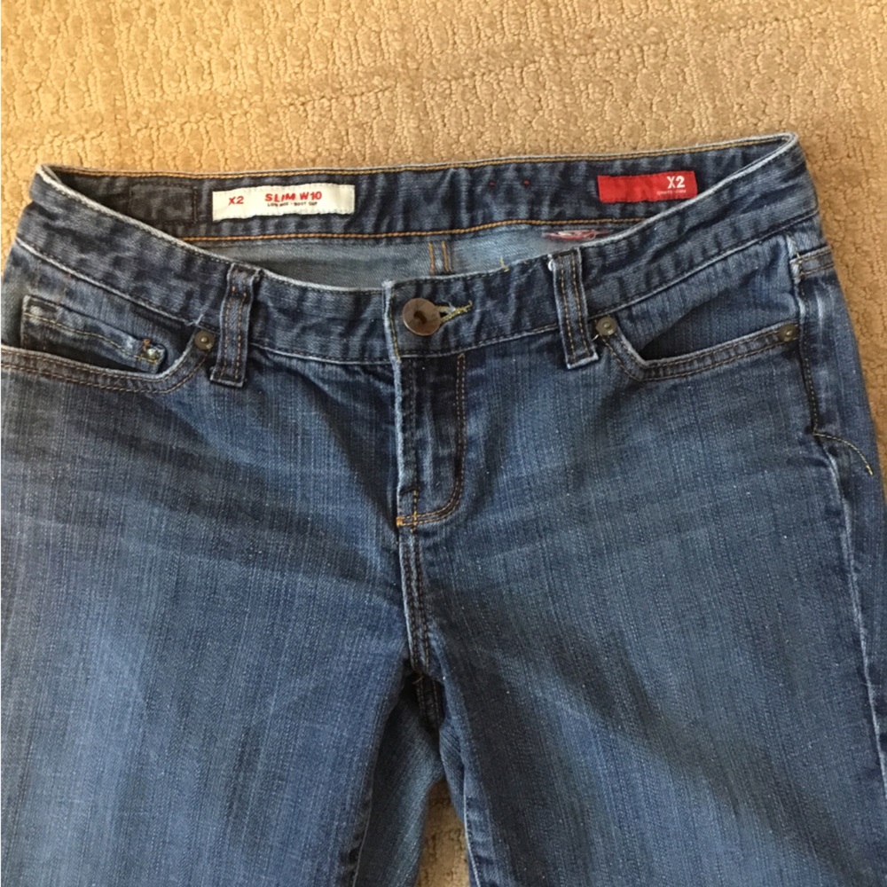 Express Jeans Slim, Low Rise, Boot Cut.  Has 5 pockets.
